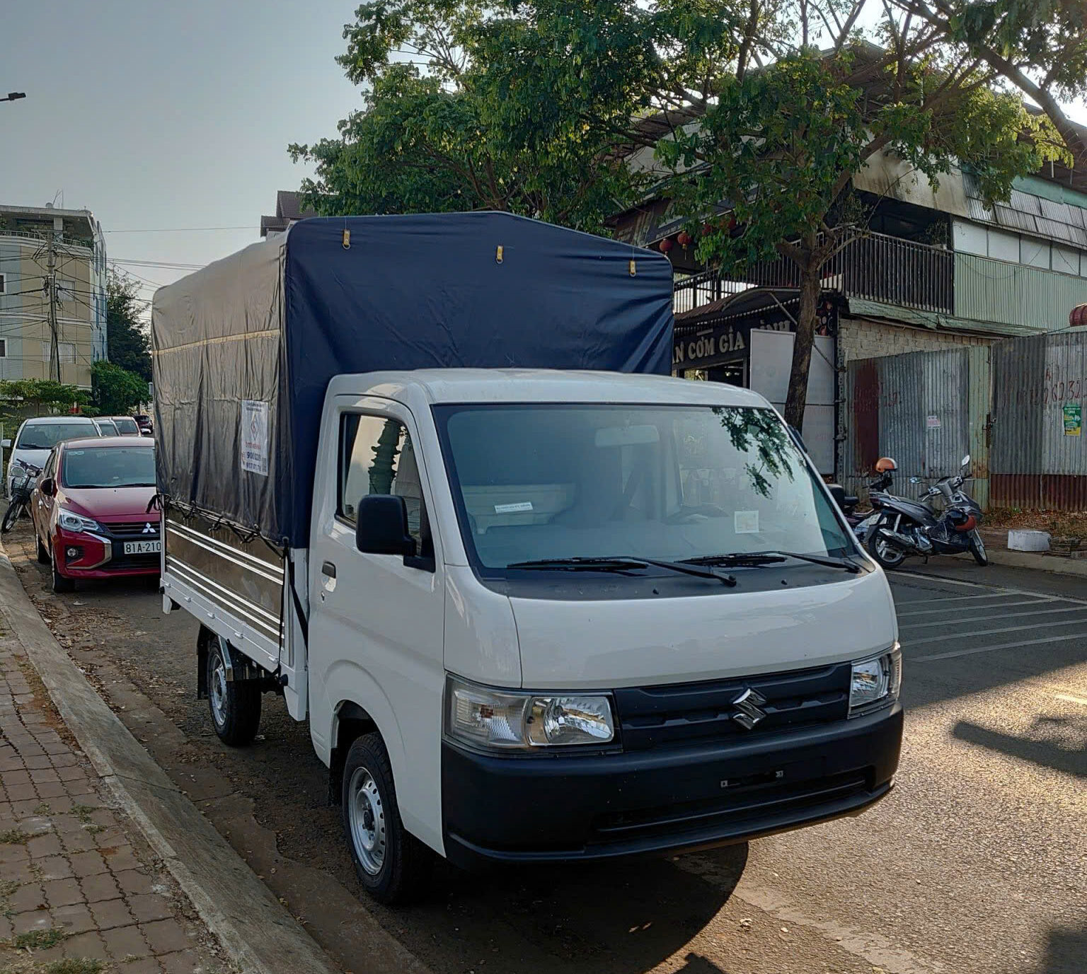 SUZUKI CARRY PRO THÙNG MUI BẠT 2 SUZUKI CARRY PRO THÙNG MUI BẠT